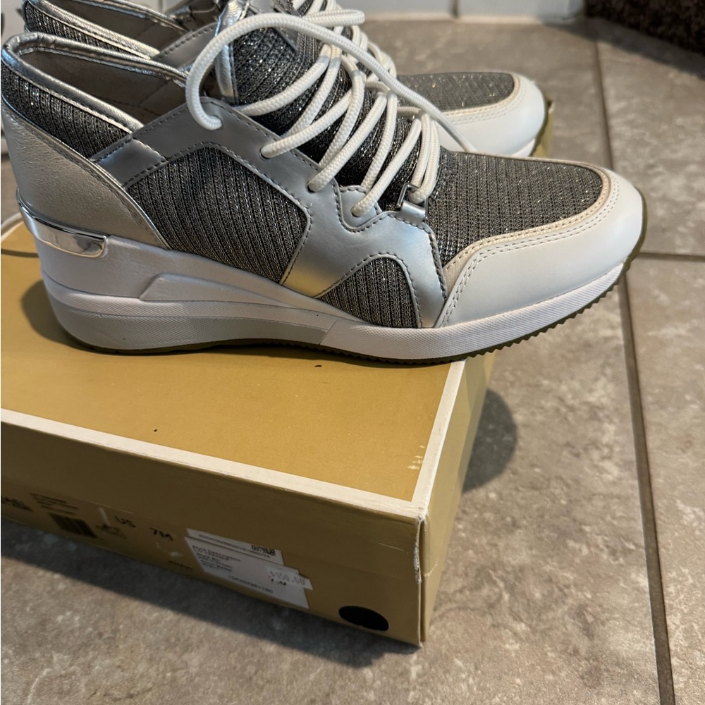 MICHAEL KORS sneakers (New) - Picture 4 of 5